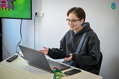 YuSU students meet the AR-assistants of the museum "Torum Maa"